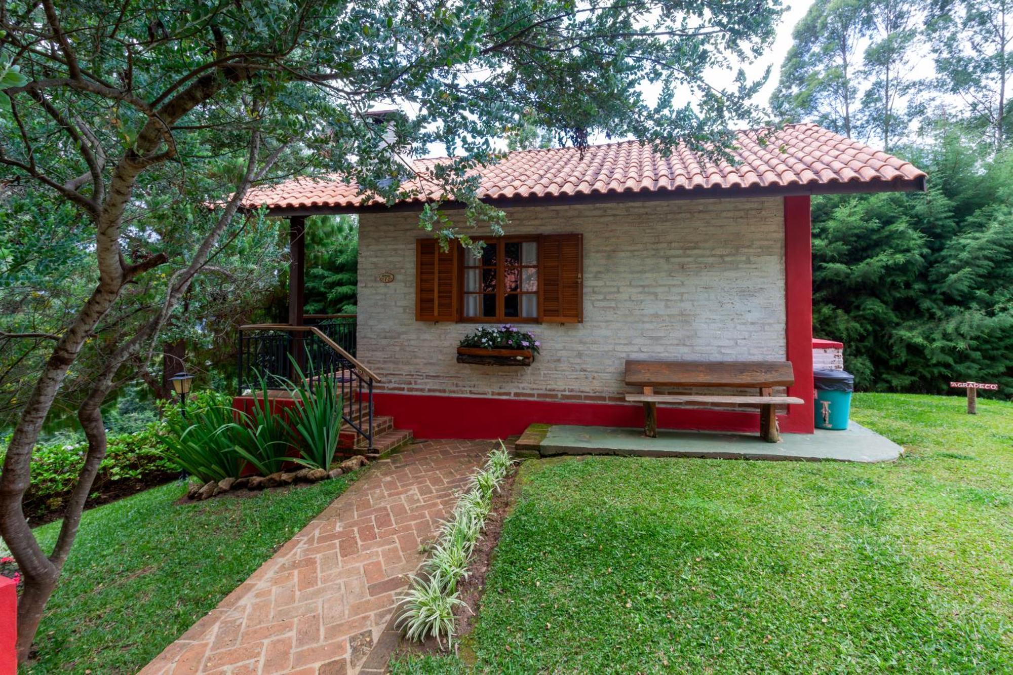 Pousada Das Acacias Camanducaia Exterior photo